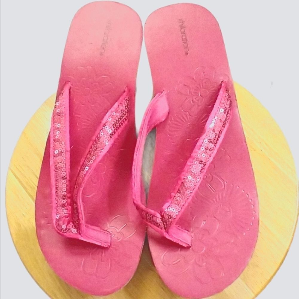 Xhilaration Hot Pink High Heel Flip Flops